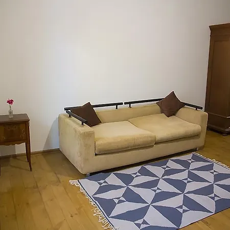 On Pushkinskaya Appartement